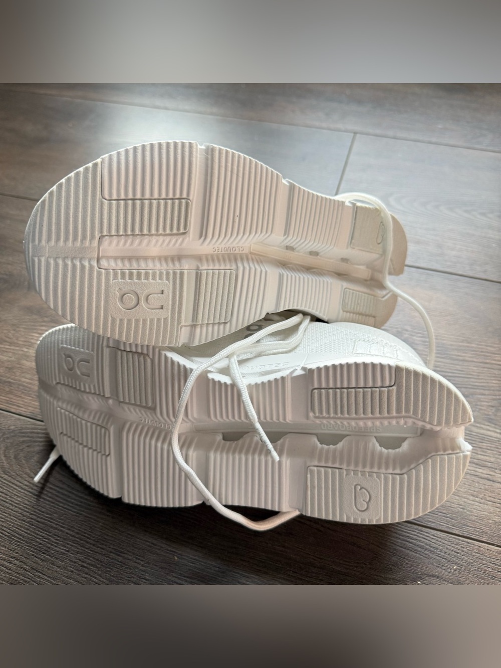 On Cloud Athletic Sneakers for Women in White - Picture 4 of 4